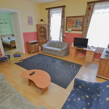 Apartment Peterdy Street
